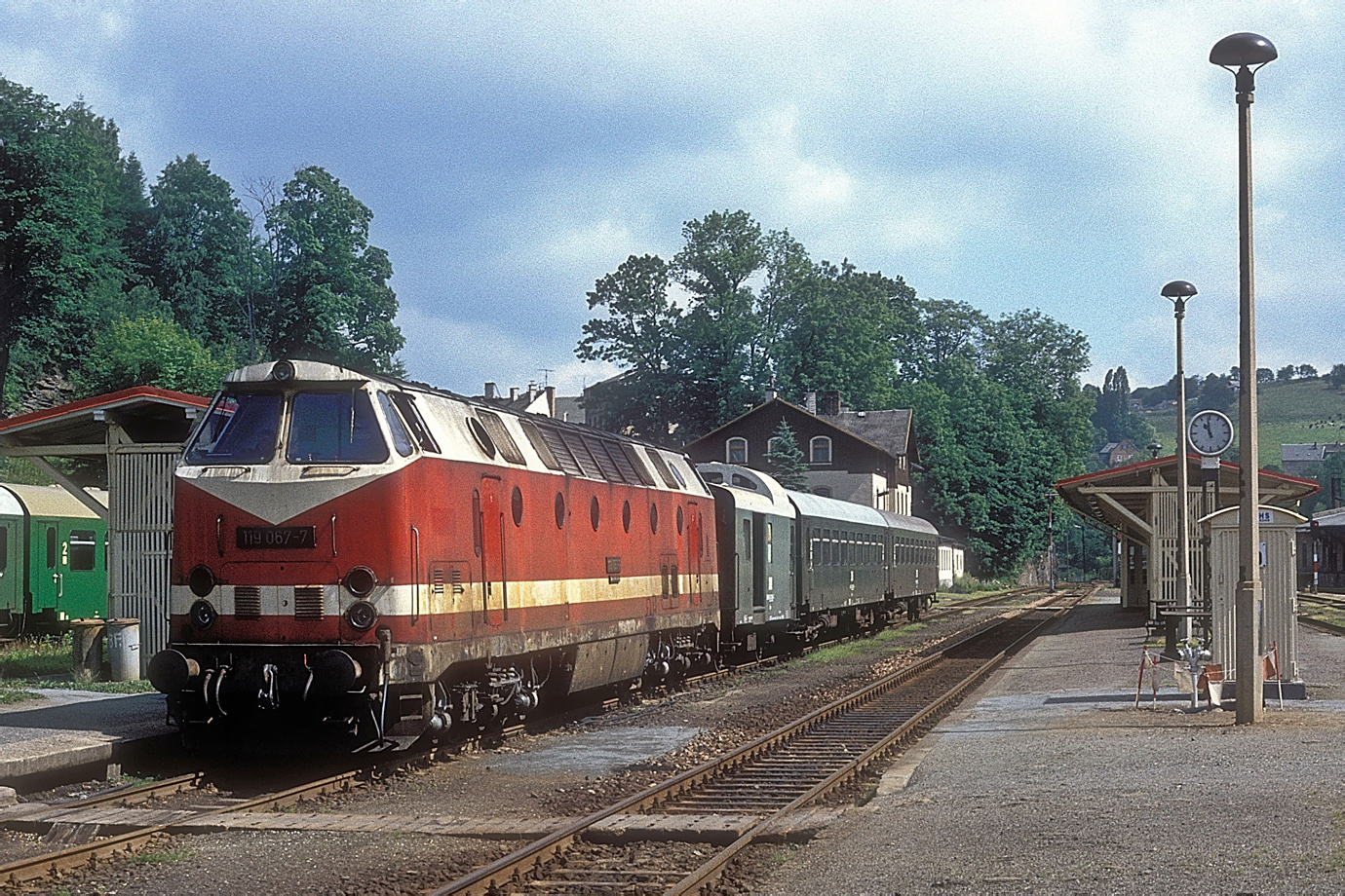 119 067-7