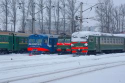 ЭТ2М-041 (October Railway); ЭТ2МЛ-078 (October Railway); ЭР2-1346 (October Railway)