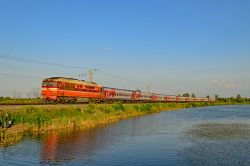 ТЭП70-0270 (October Railway)
