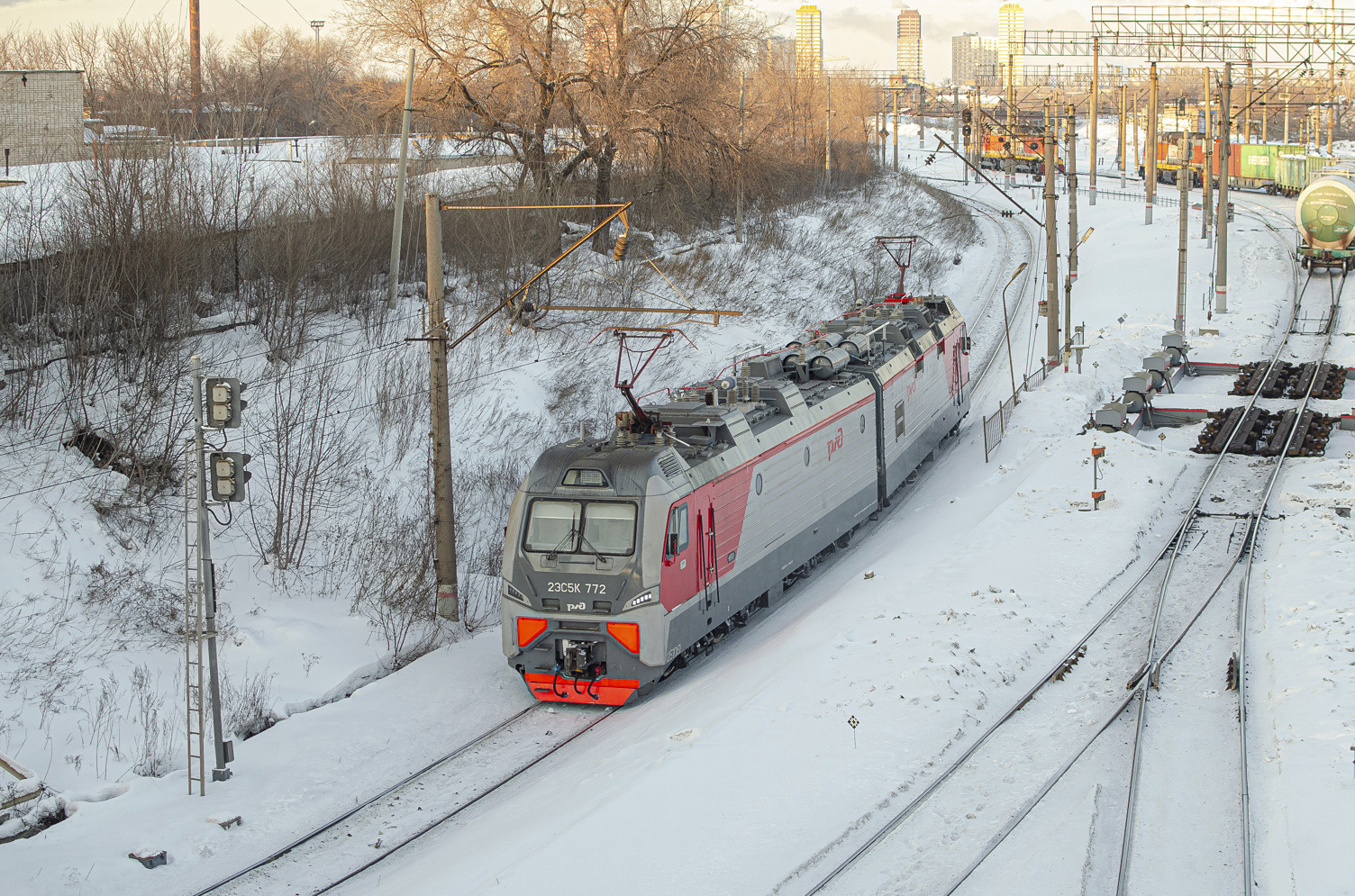 2ЭС5К-772