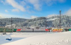 ВЛ10У-929 (Западно-Сибирская железная дорога); СДПМ2-3036 (Западно-Сибирская железная дорога)