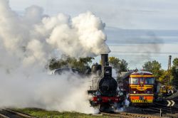 Ов.324 (October Railway); КЖ462-151 (October Railway); ТЭП60-0904 (October Railway)