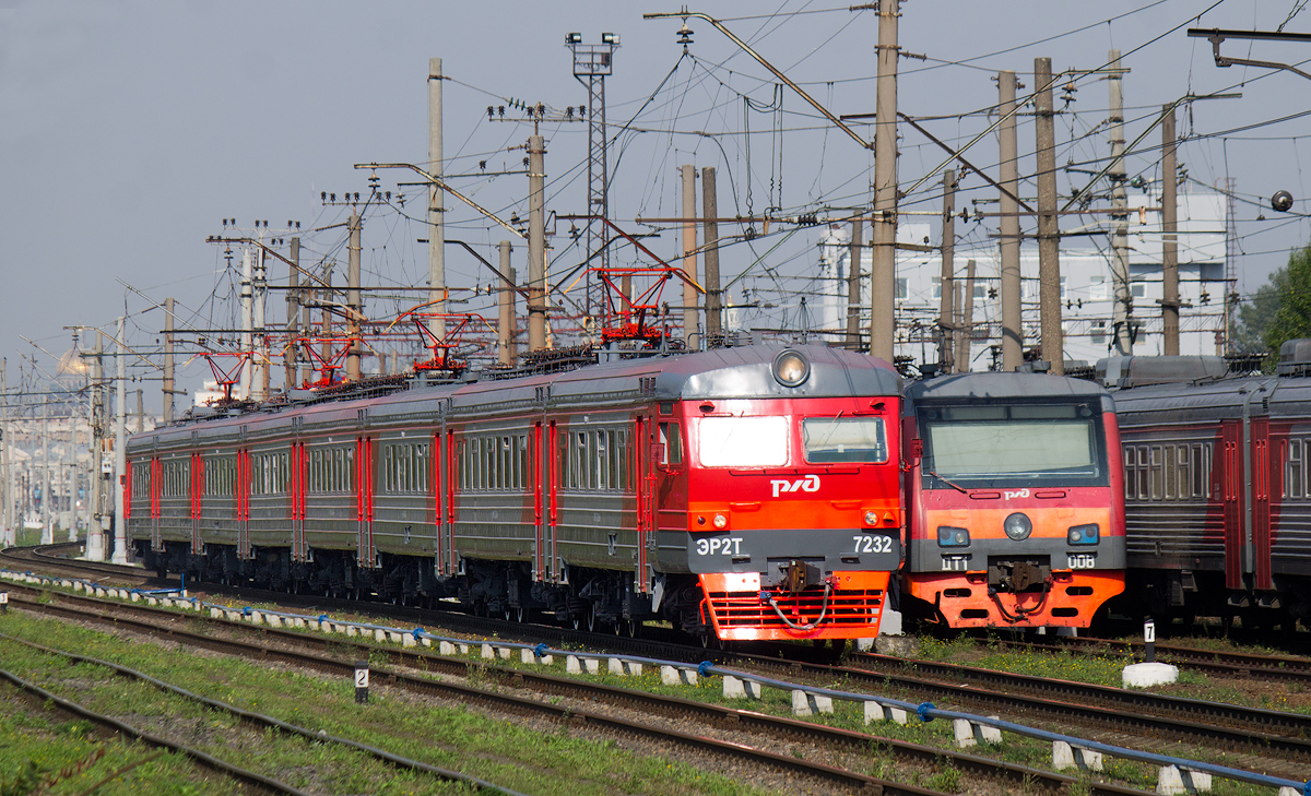 ЭР2Т-7232