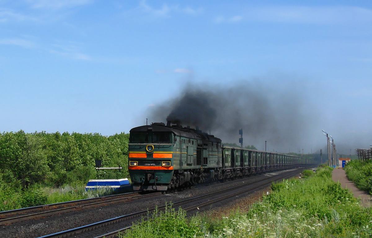 2ТЭ10В-4453