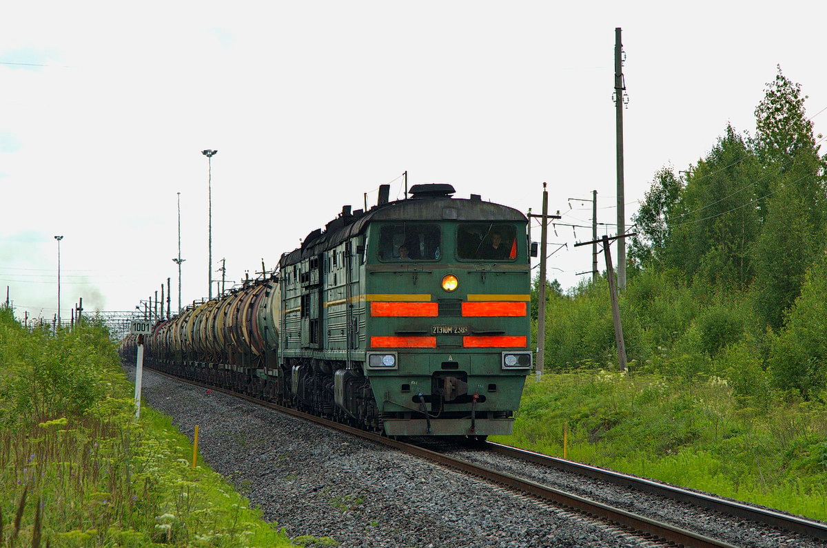 2ТЭ10М-2389