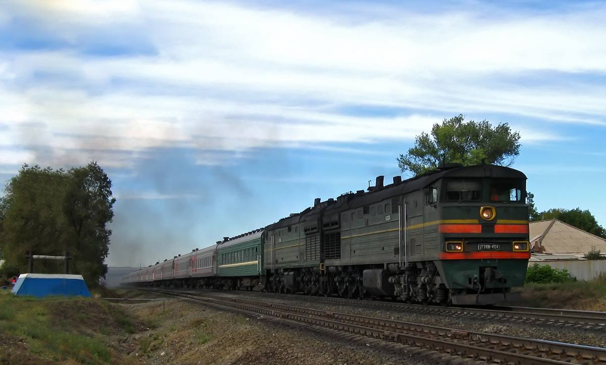 2ТЭ10В-4124