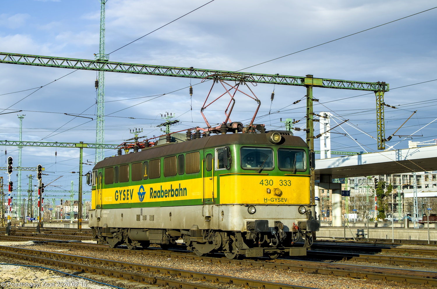 430 333