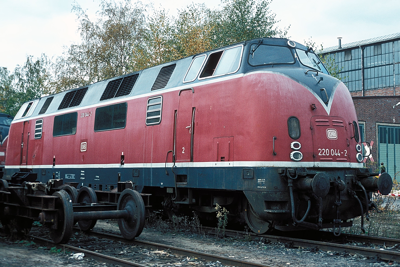 220 044-2