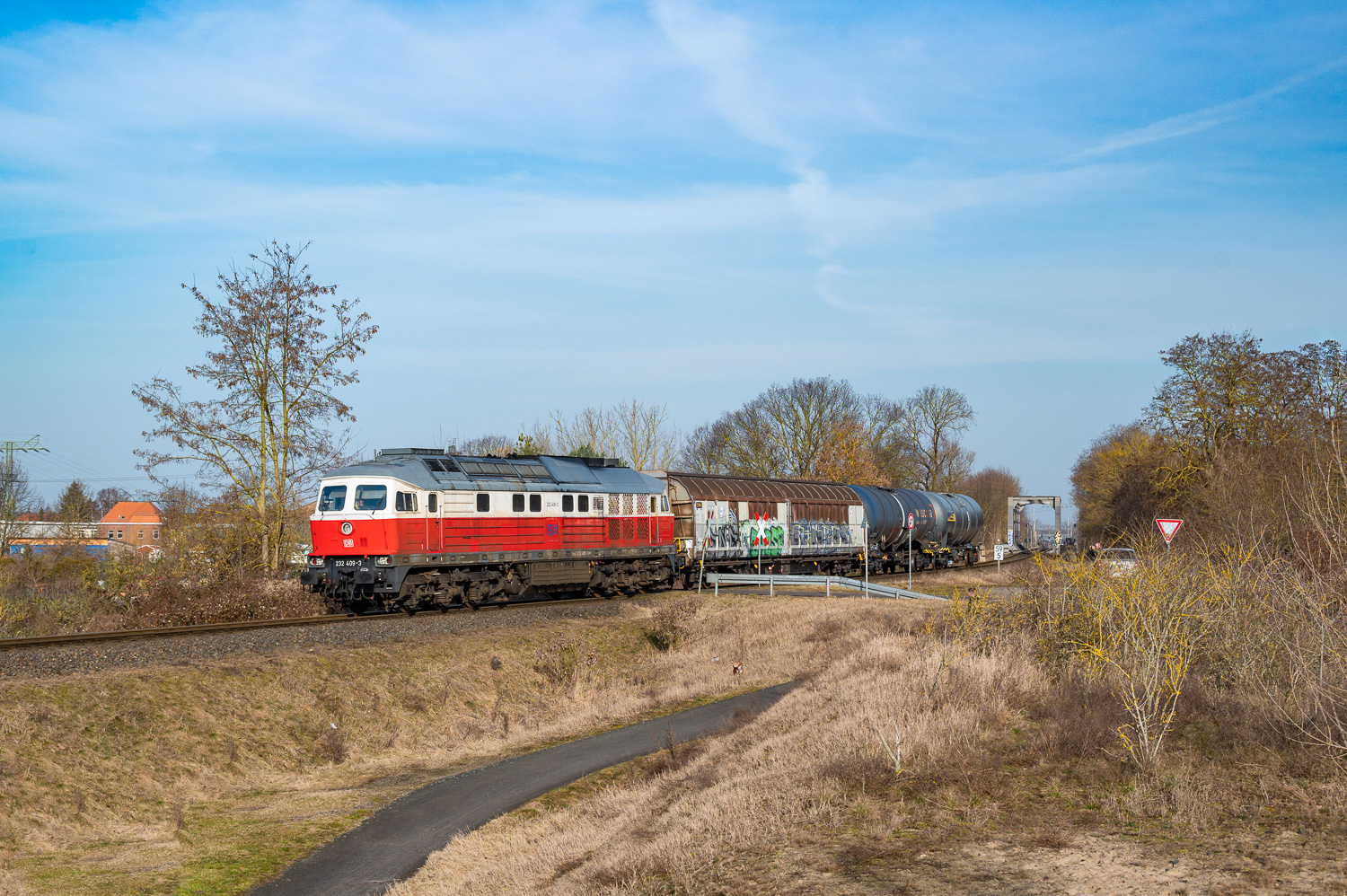 232 409-3
