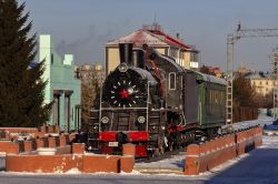 704 КБ