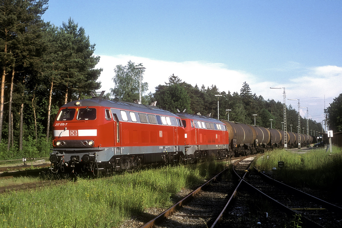 217 015-7