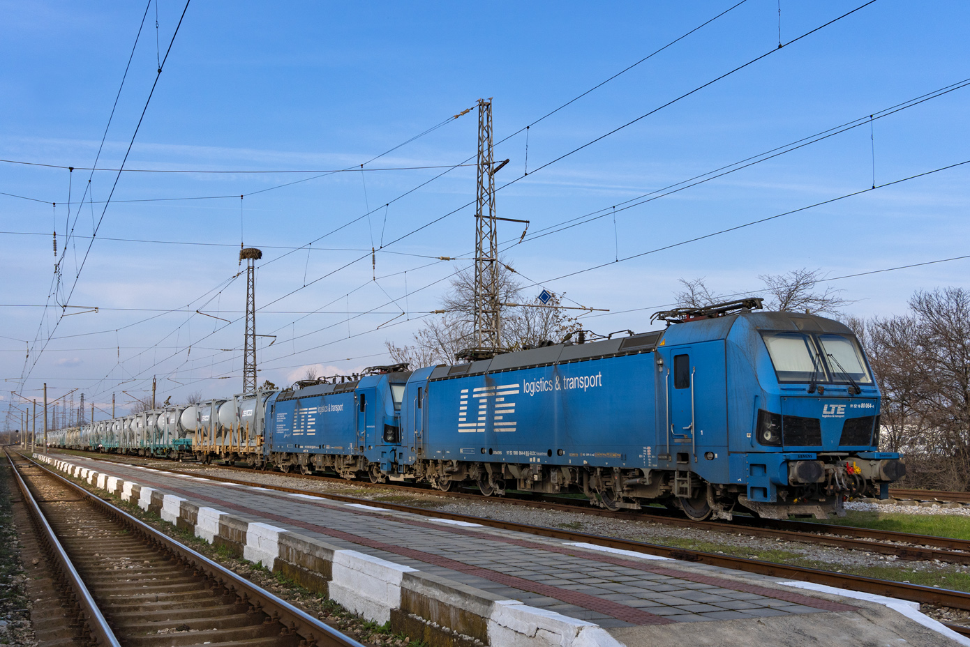 80 064