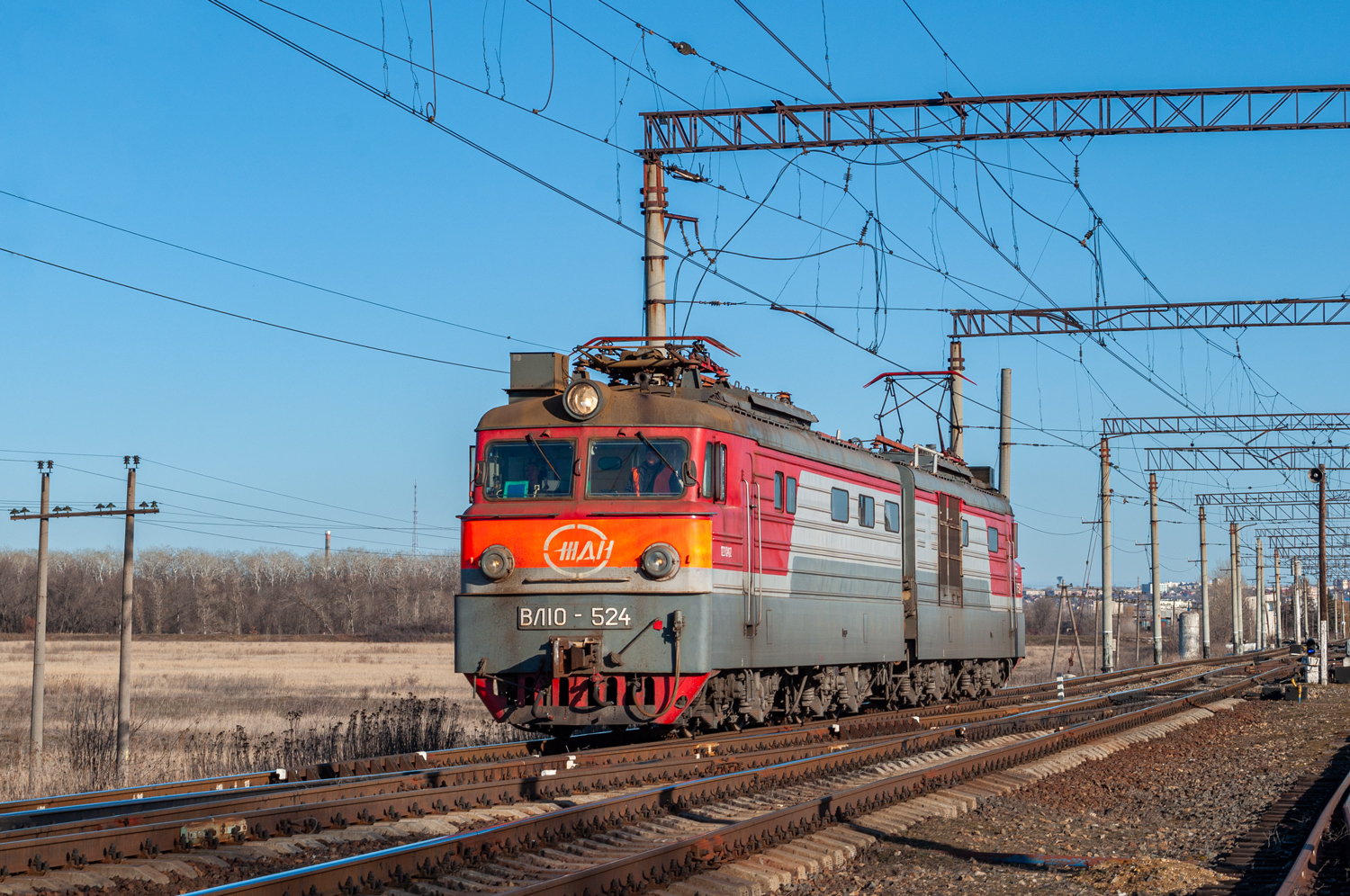 ВЛ10-524