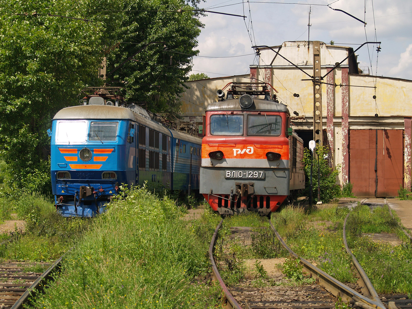 ЧС6-011; ВЛ10-1297