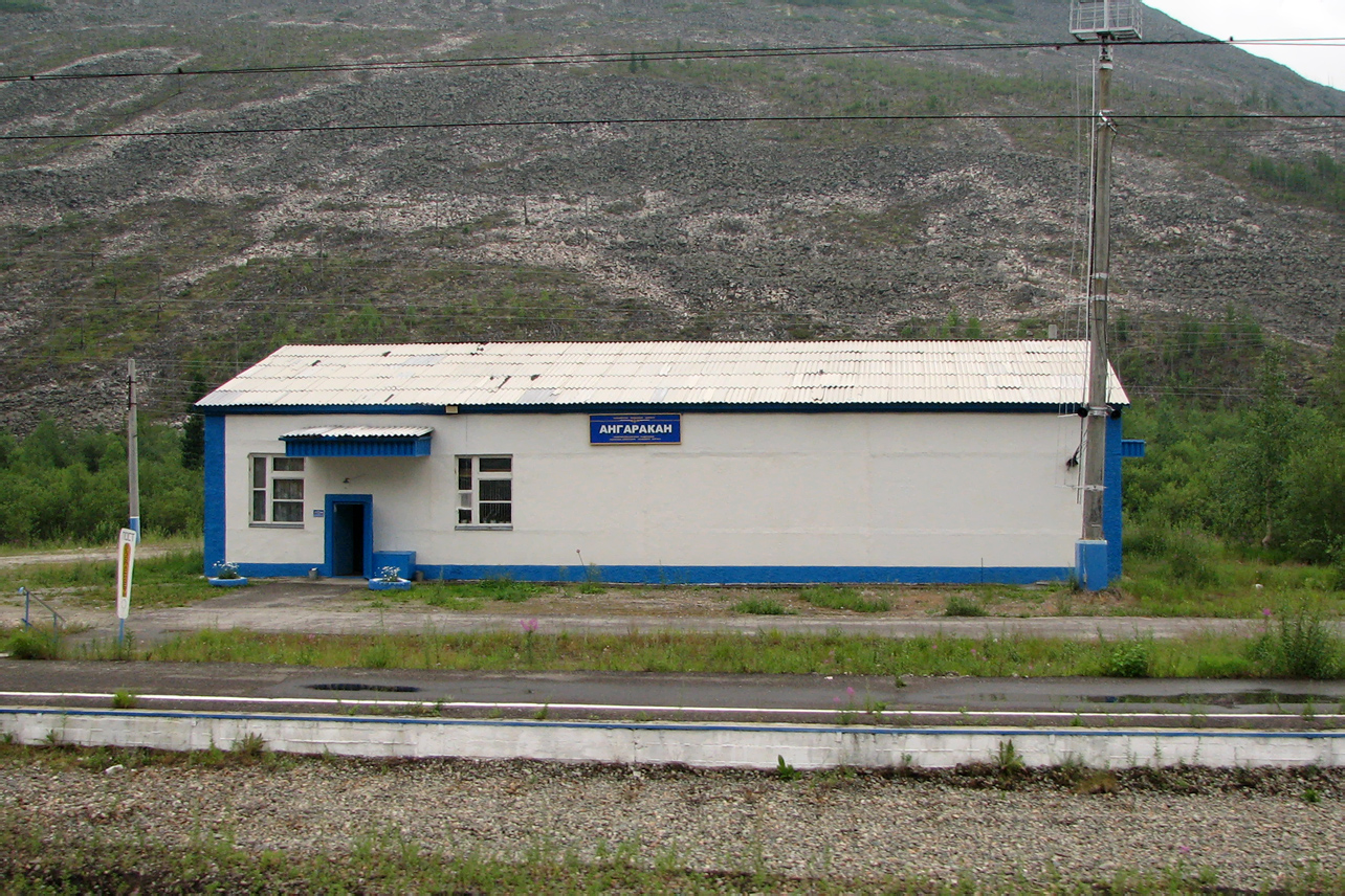 East Siberian Railway &mdash; Stations & ways