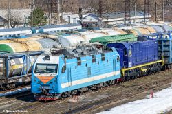 ЭП1М-525 (South-Eastern Railway); ТЭМ7А-0051 (Kuybyshev Railway)