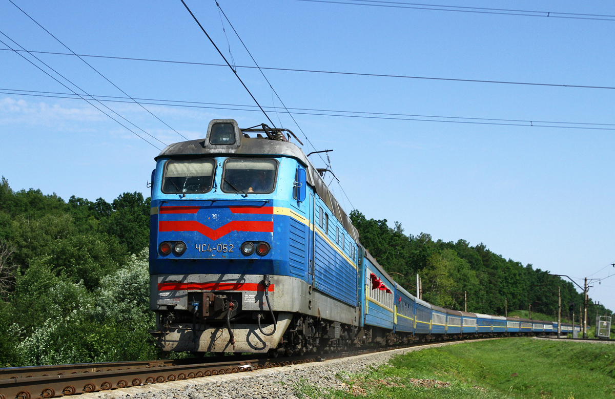 ЧС4-052