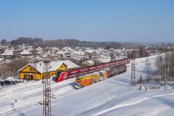 СДПМ2-2700 (Sverdlovsk Railway); ПОМ1М-150 (Sverdlovsk Railway); 2ТЭ116-1109 (Sverdlovsk Railway); ЭС104-041 (Sverdlovsk Railway)