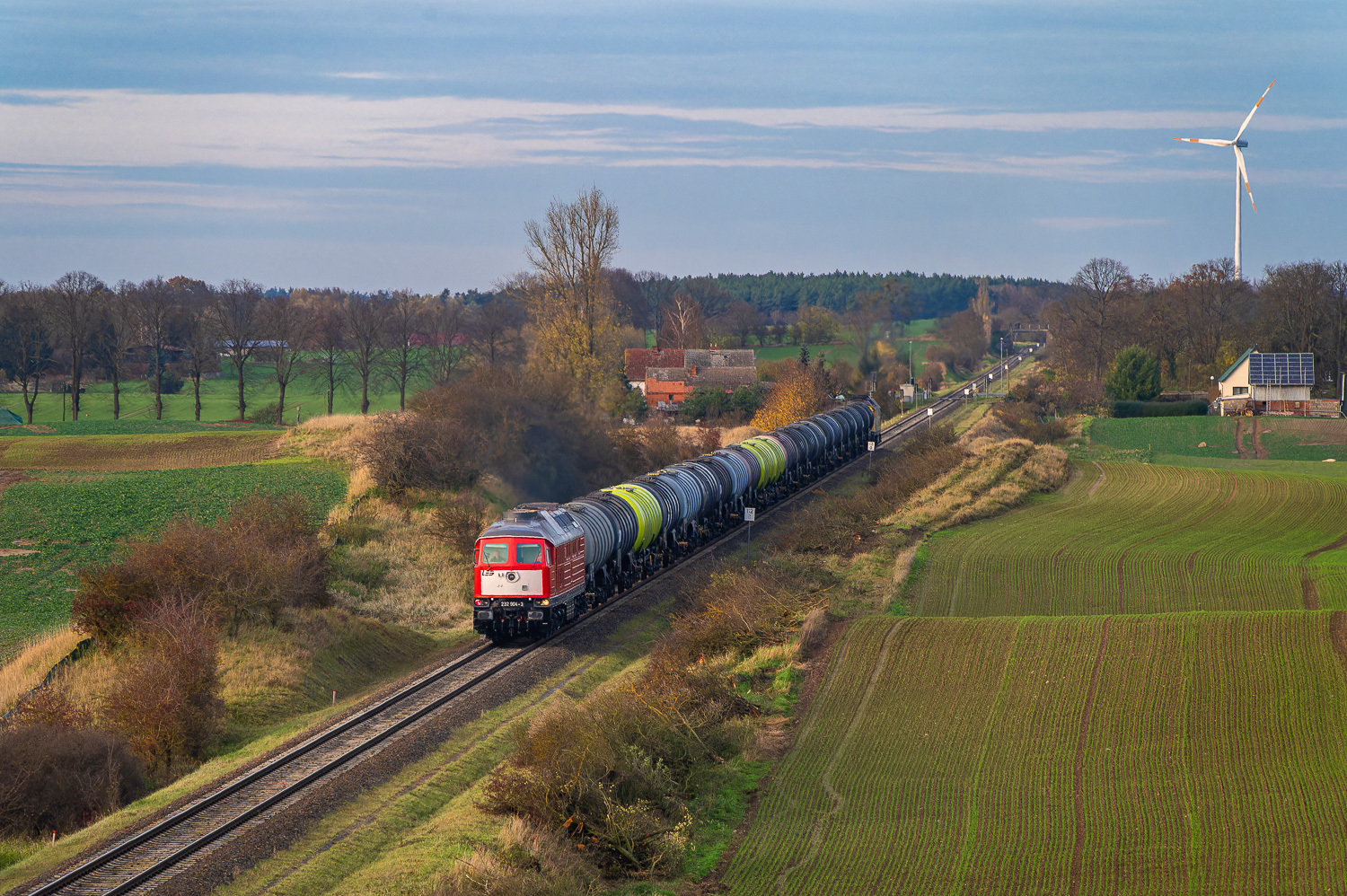 232 904-3