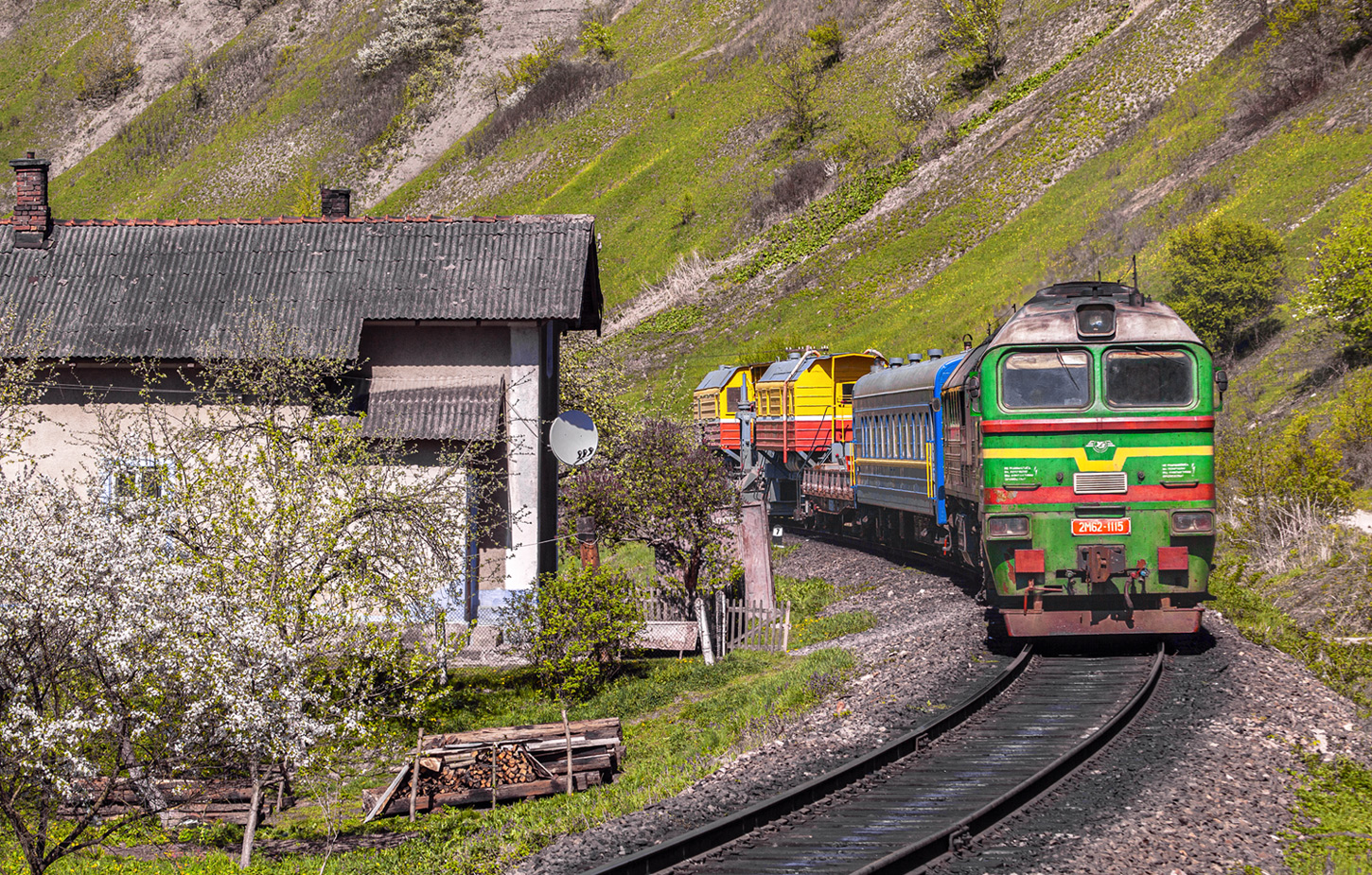 2М62-1115