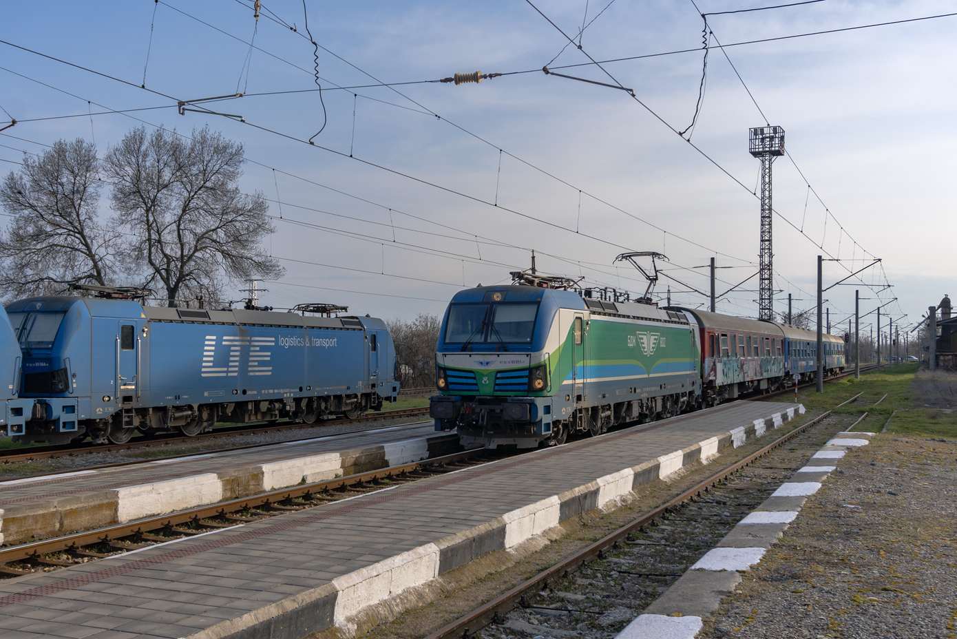 80 051