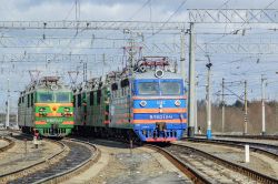 ВЛ60ПК-1141 (Северная железная дорога); ВЛ80С-1447 (Горьковская железная дорога)