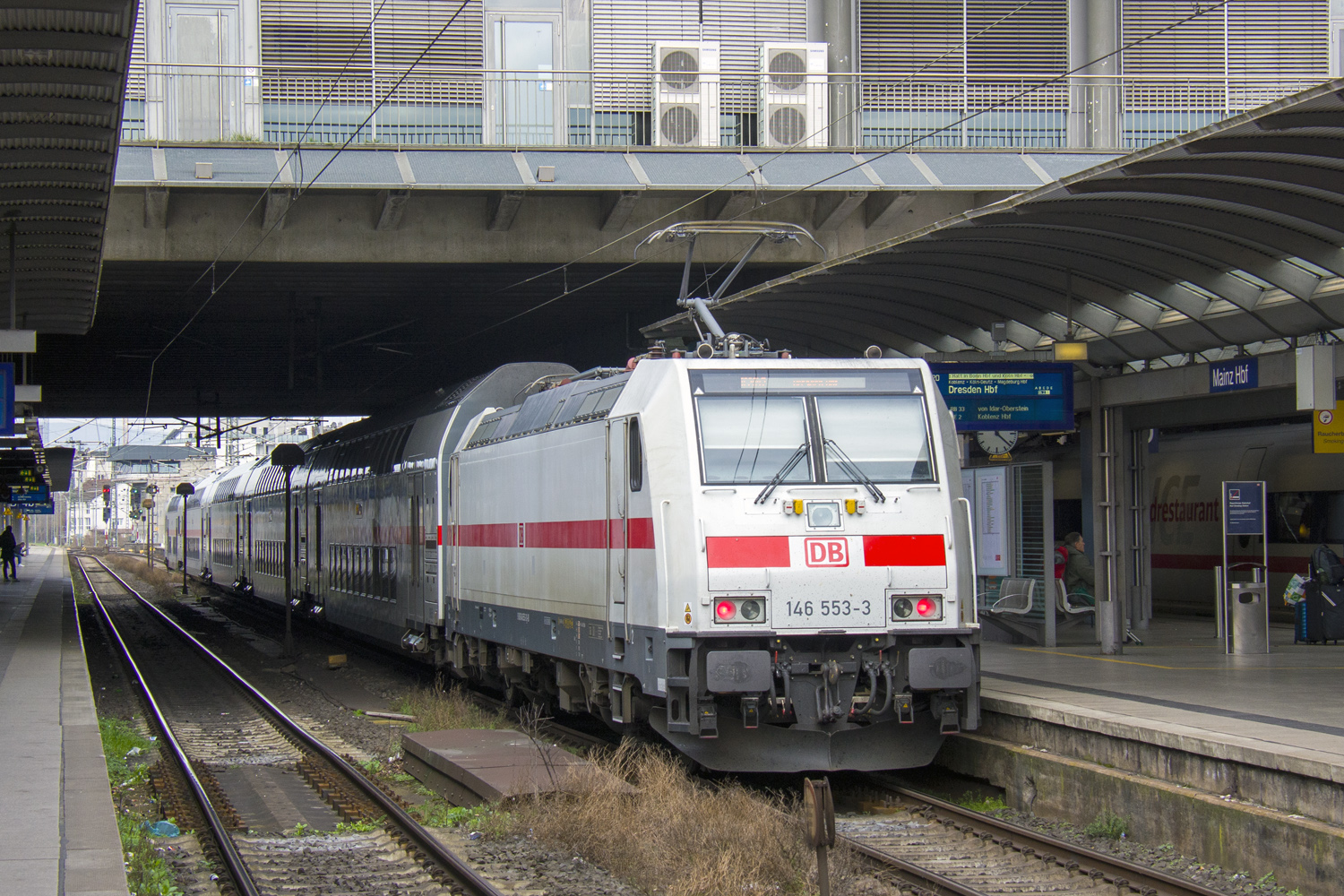 146 553-3