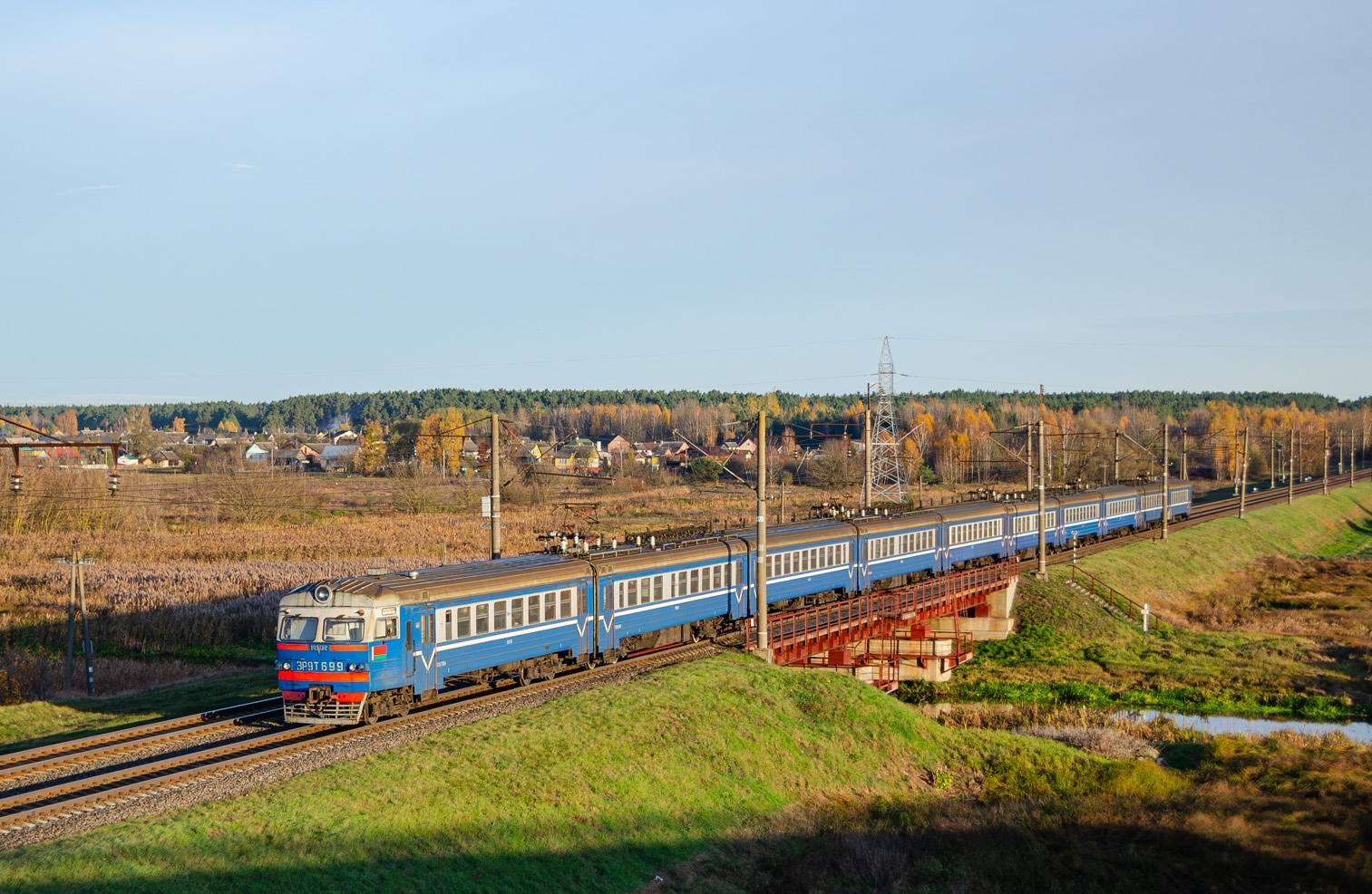 ЭР9Т-699