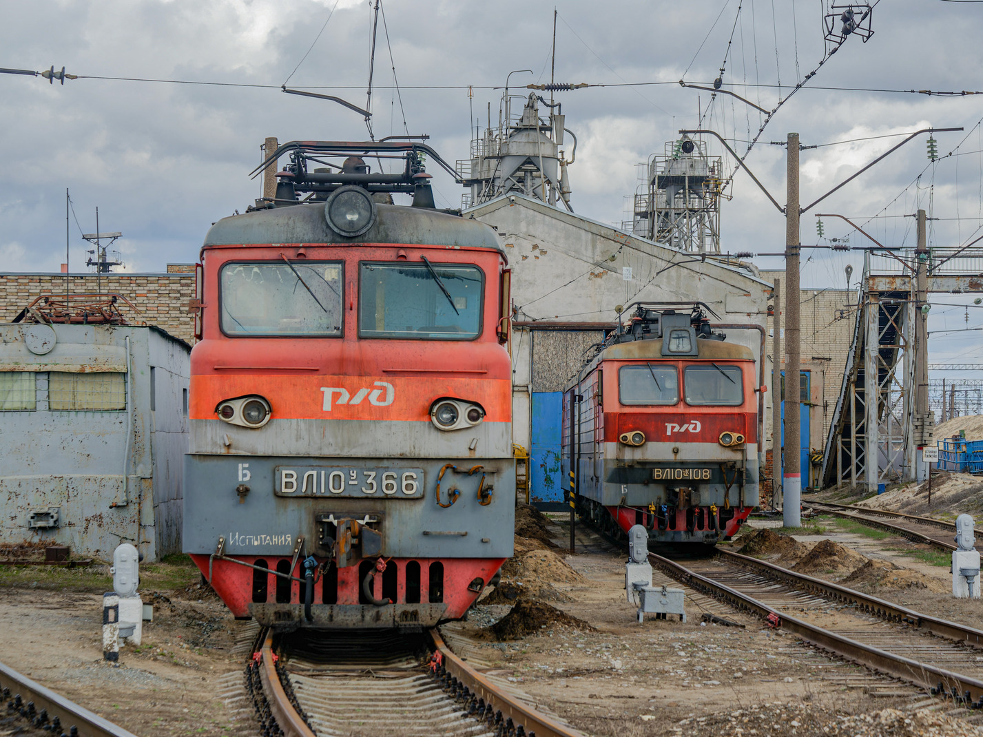 ВЛ10У-366; ВЛ10УК-108