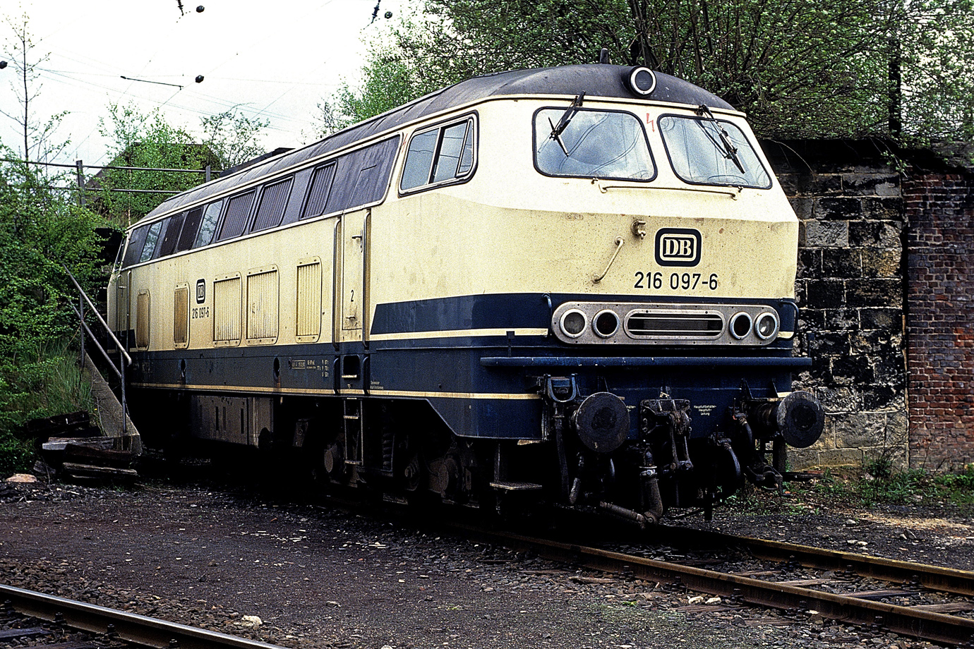 216 097-6