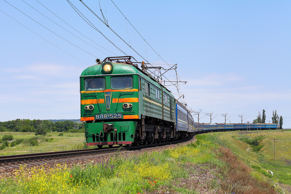 ВЛ8М-525