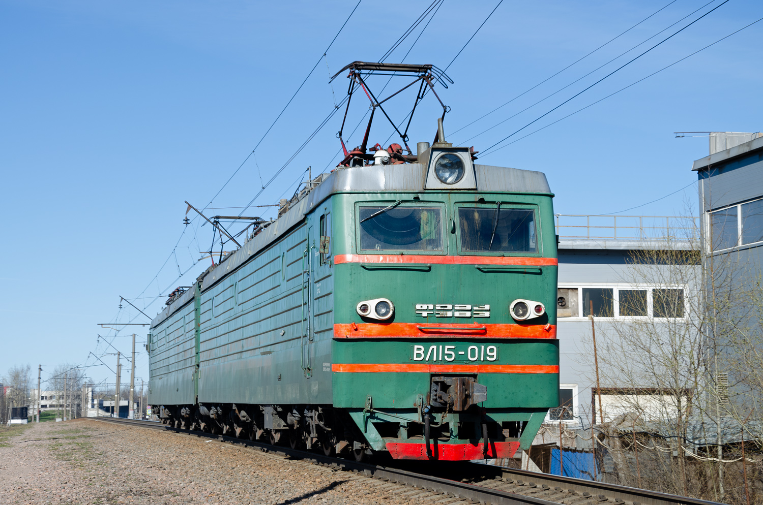 ВЛ15-019