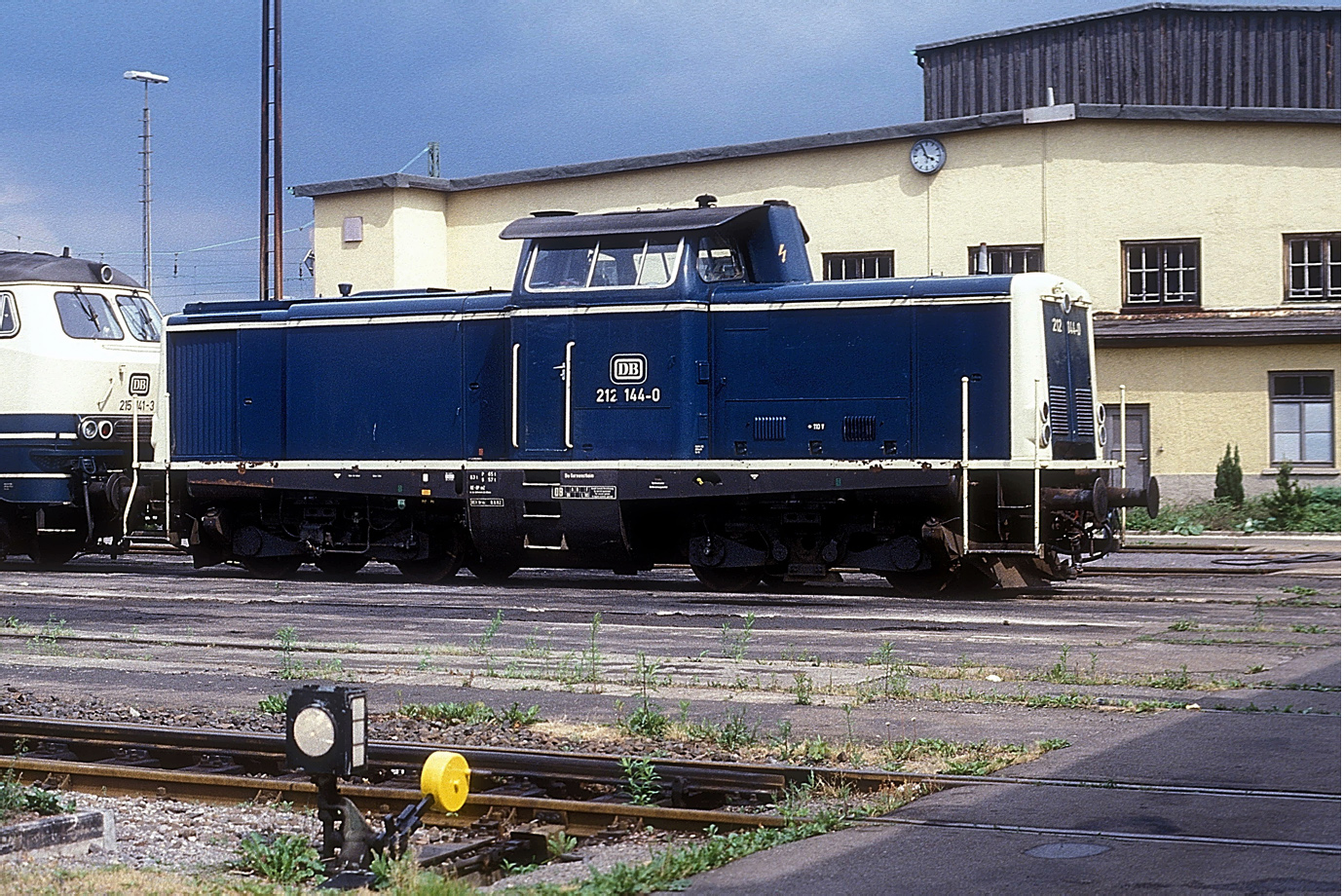 212 144-0