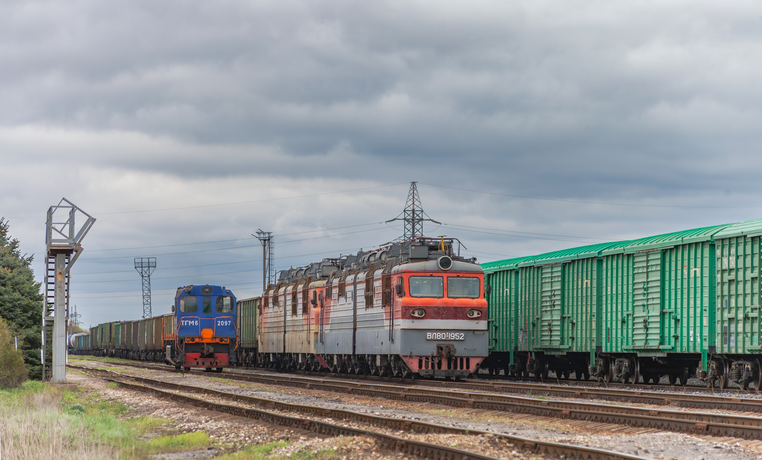 ТГМ6А-2097; ВЛ80Т-1952