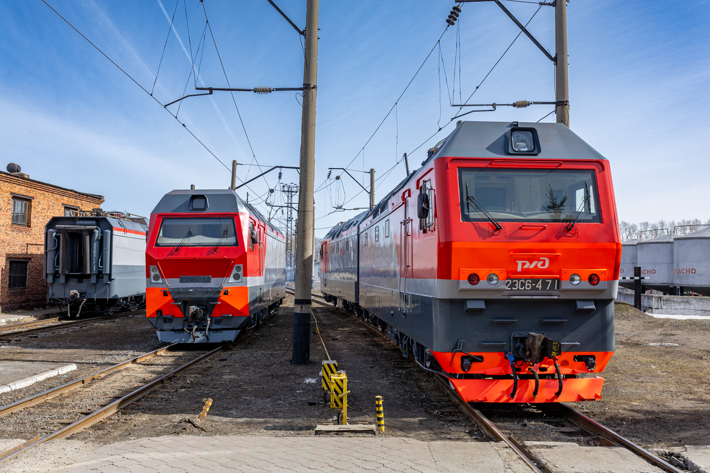 2ЭС10-033; 2ЭС6-471