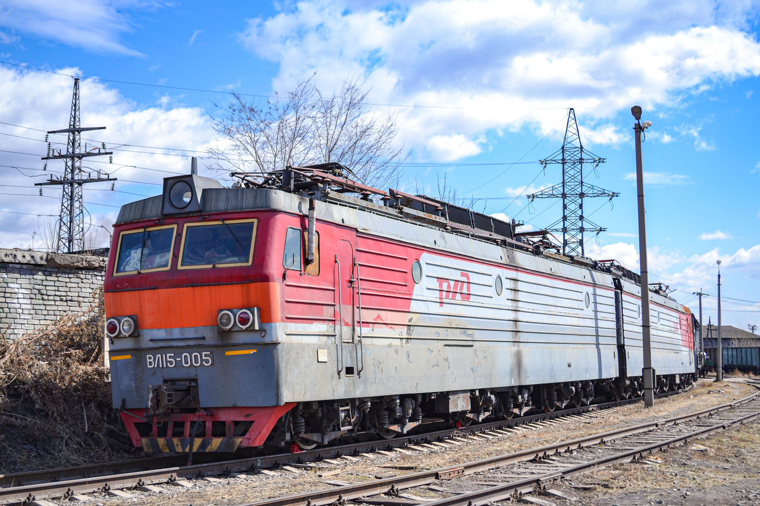 ВЛ15-005