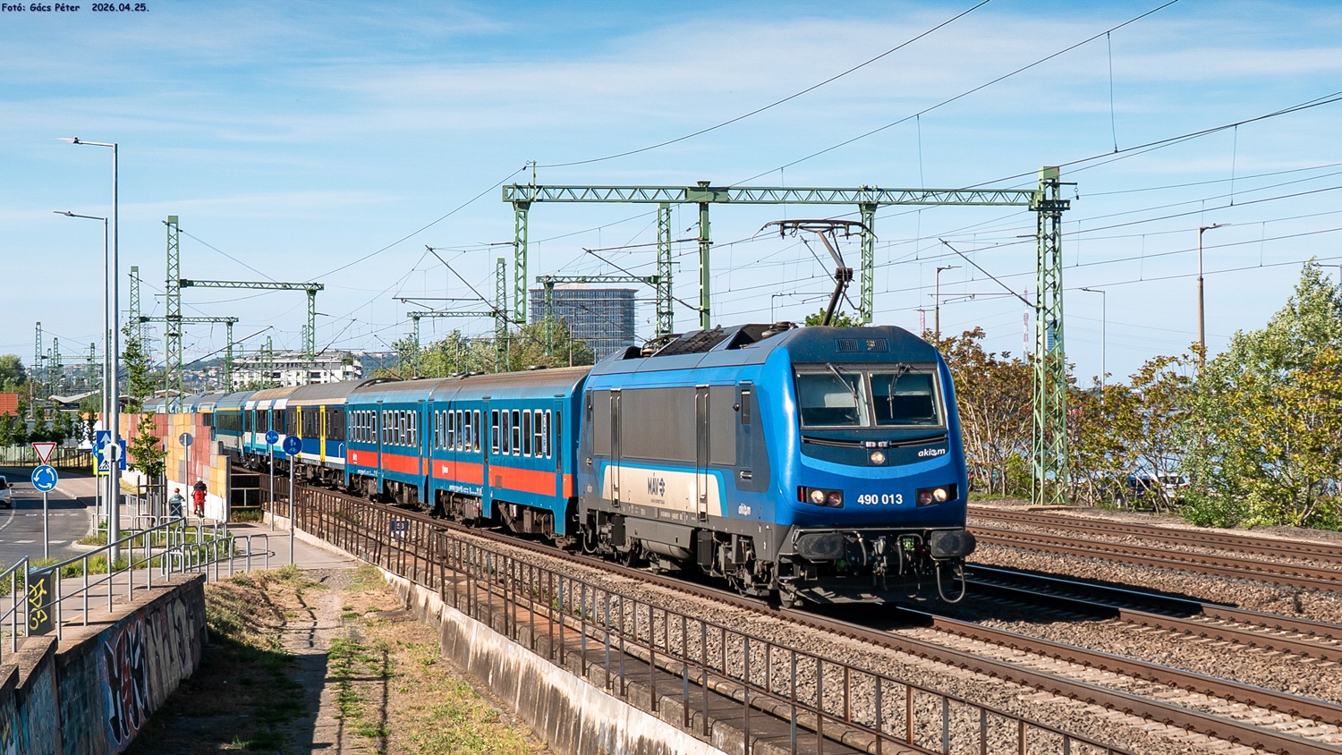 490 013