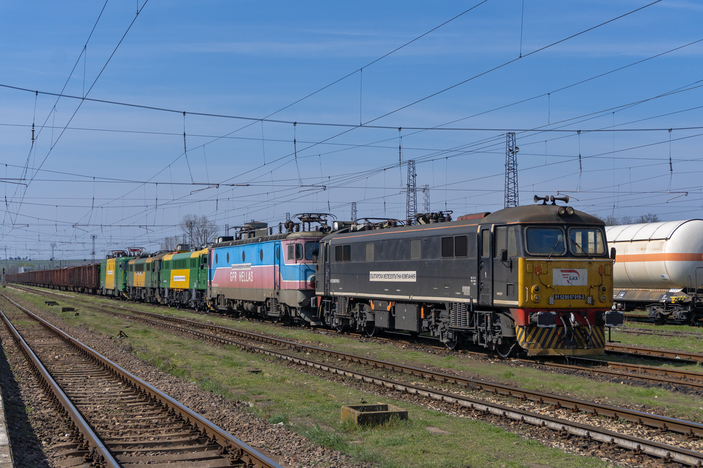 87 019