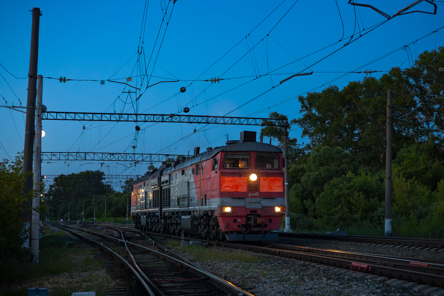 2ТЭ10М-2502