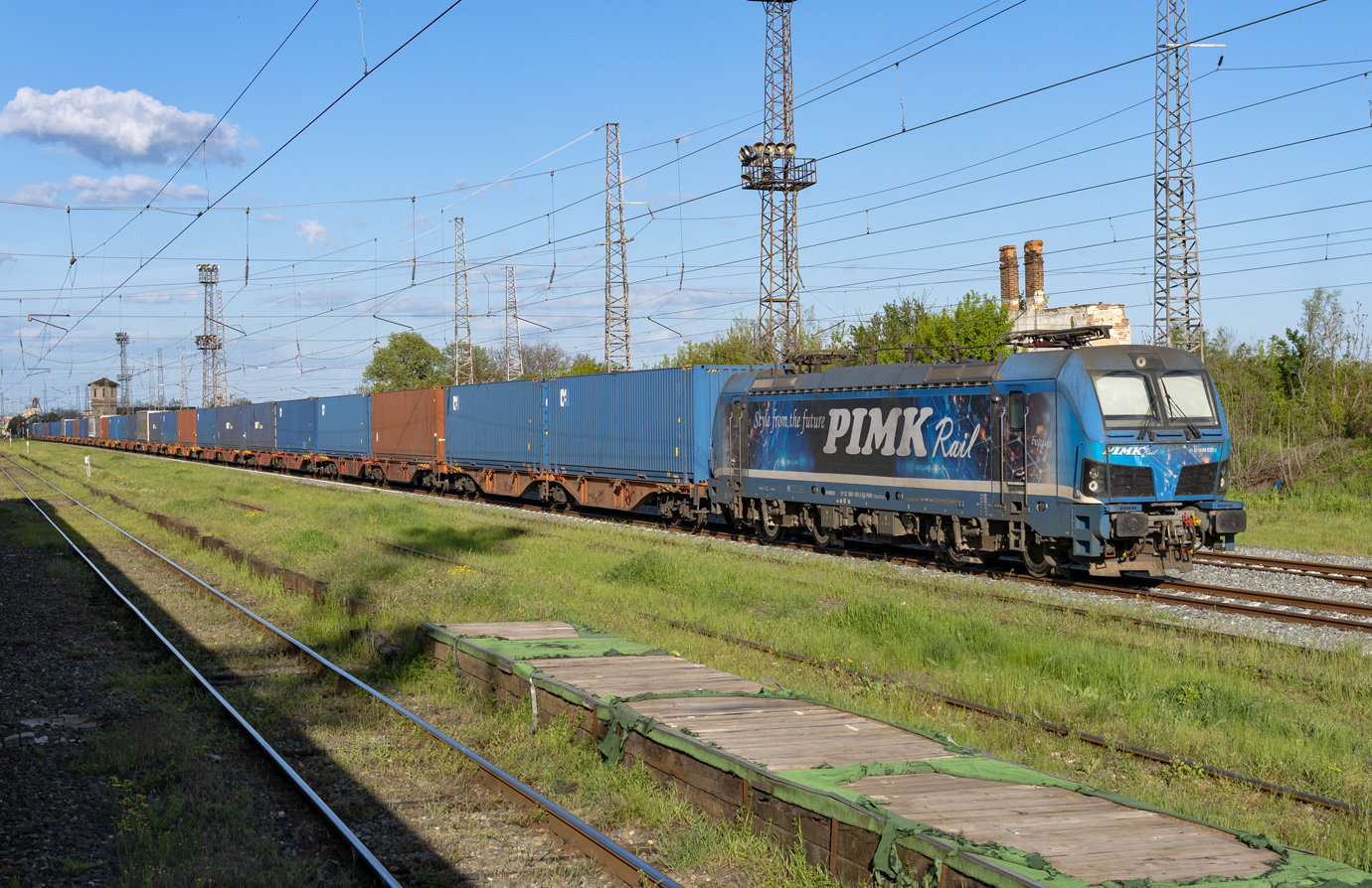 80 003