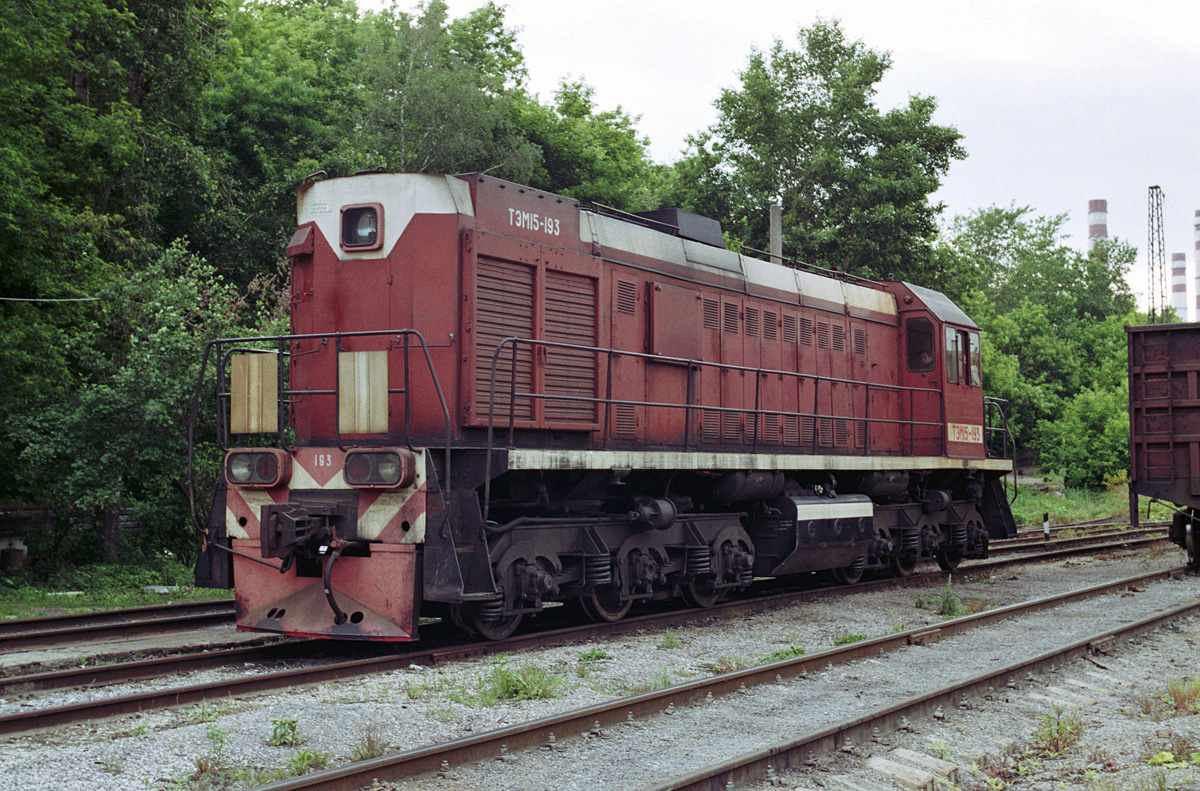 ТЭМ15-193