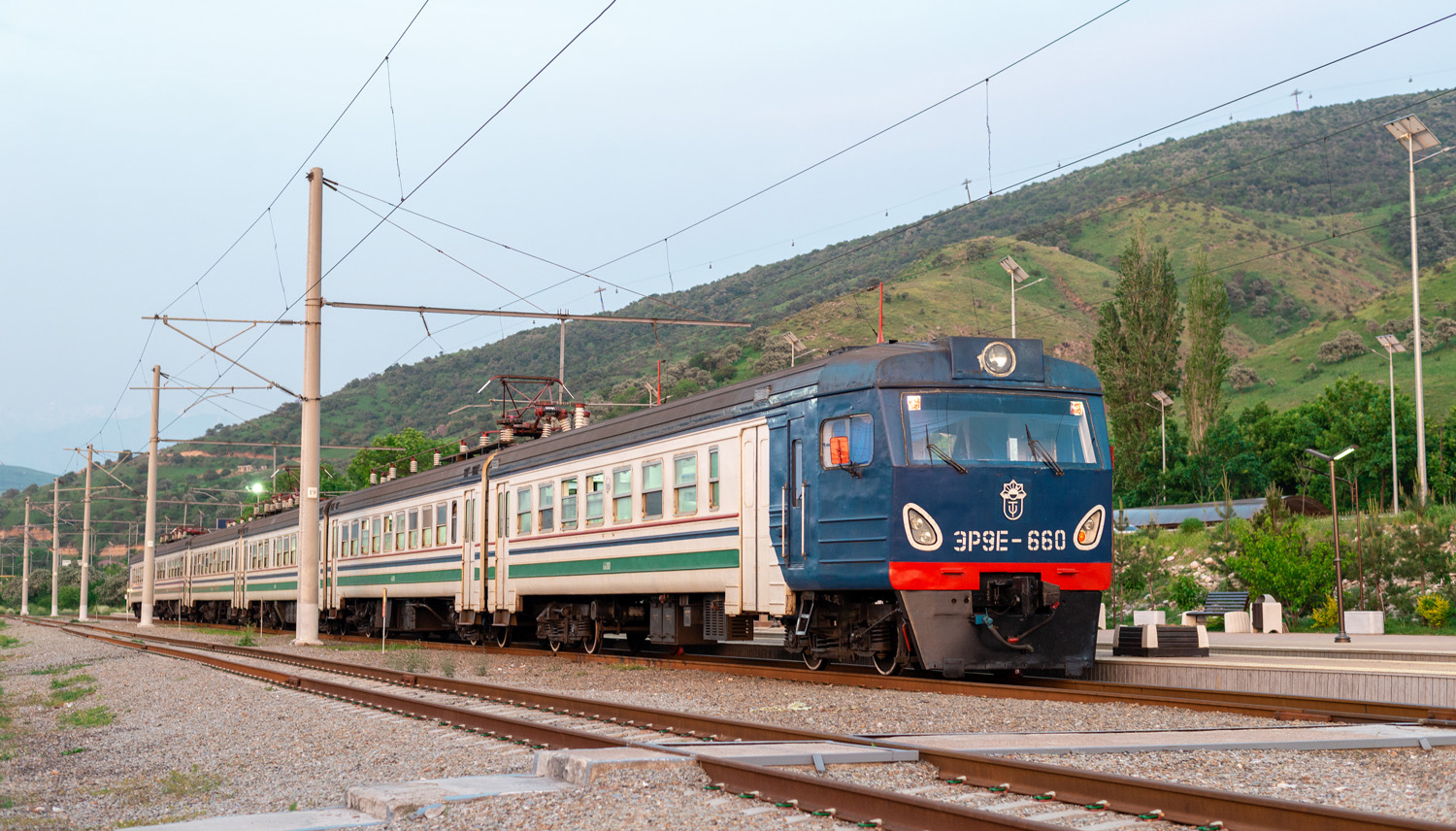 ЭР9Е-660