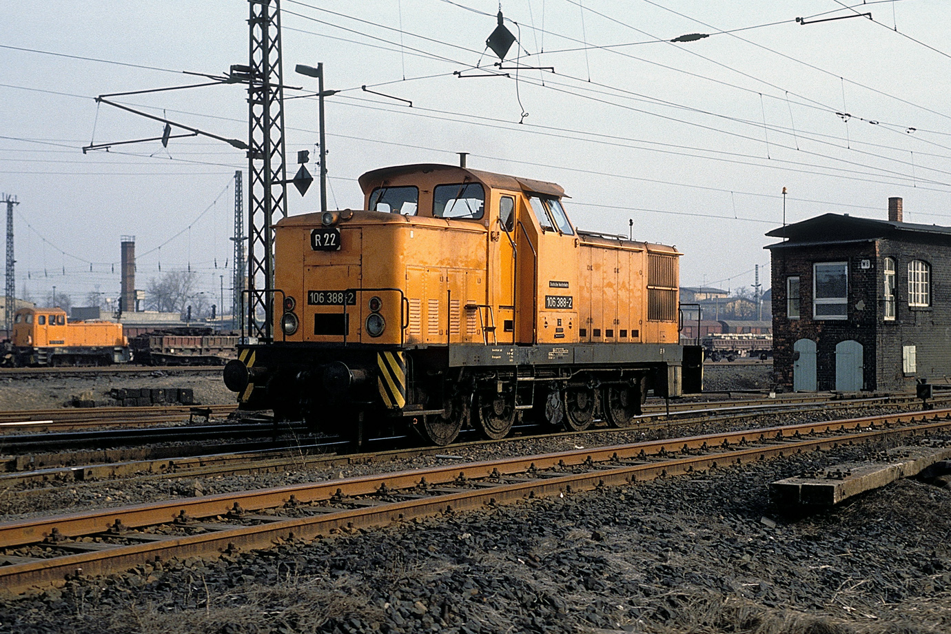 106 388-2