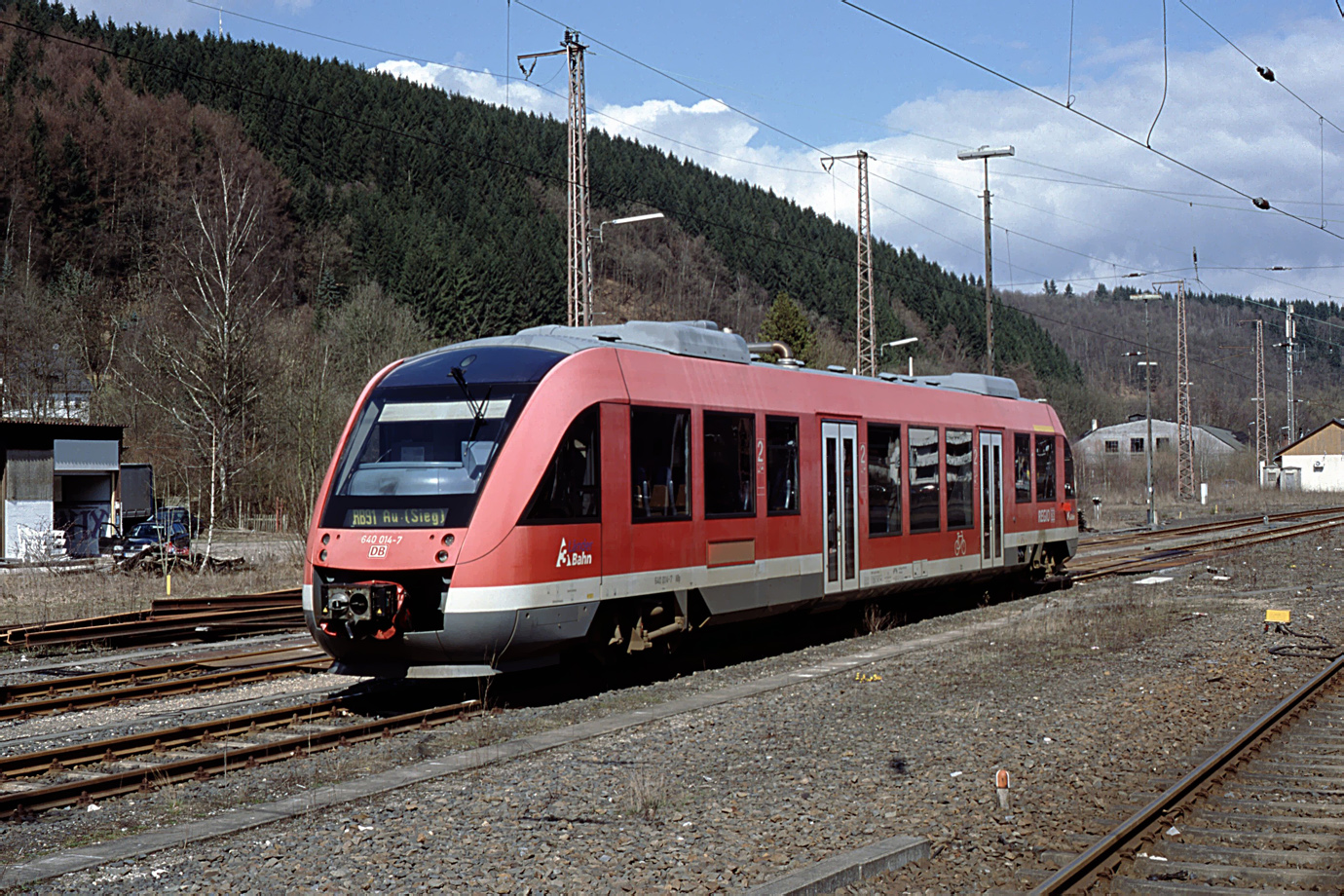 640 014