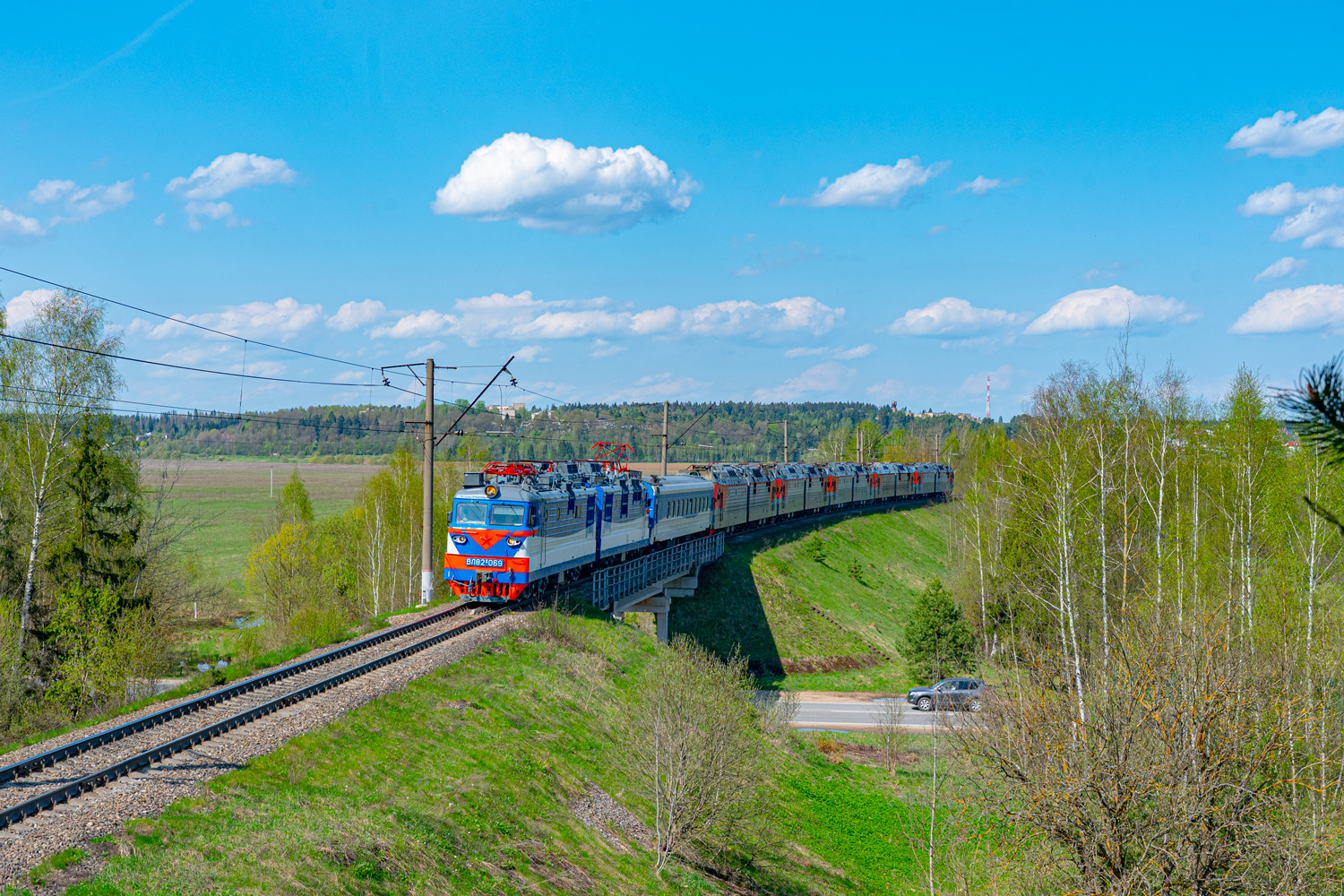 ВЛ82М-069