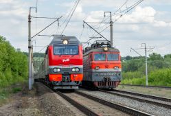ВЛ10У-032 (Kujbiševska željeznica); ЭП2К-471 (Kujbiševska željeznica)