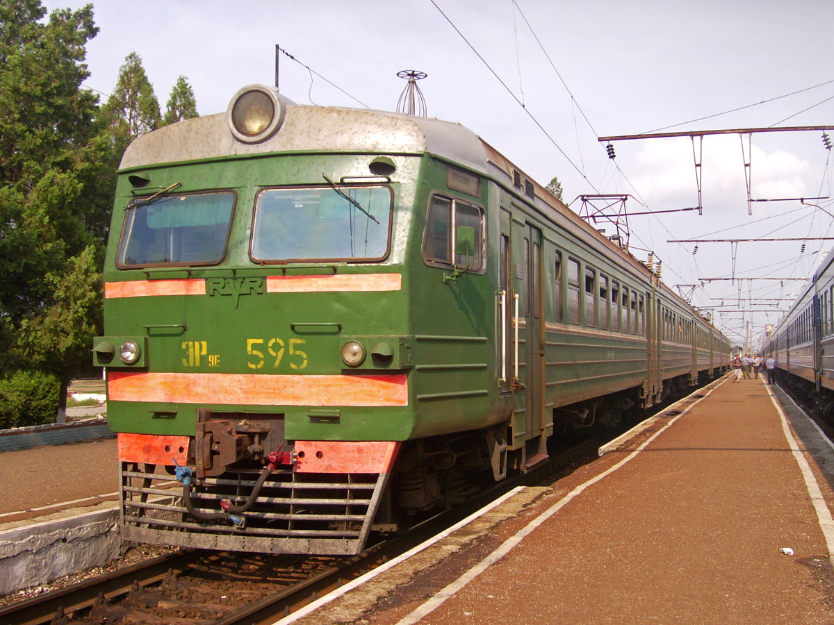 ЭР9Е-595