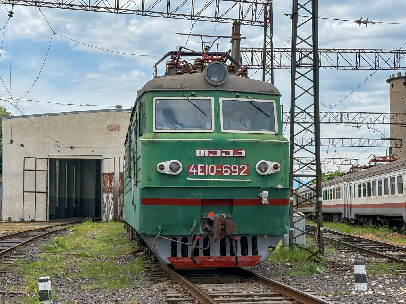 4Е10-692