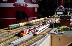 ЭВС1-07 (October Railway); М62-1616 (October Railway); ЭС2Г-062 (Moscow Railway); Modelling