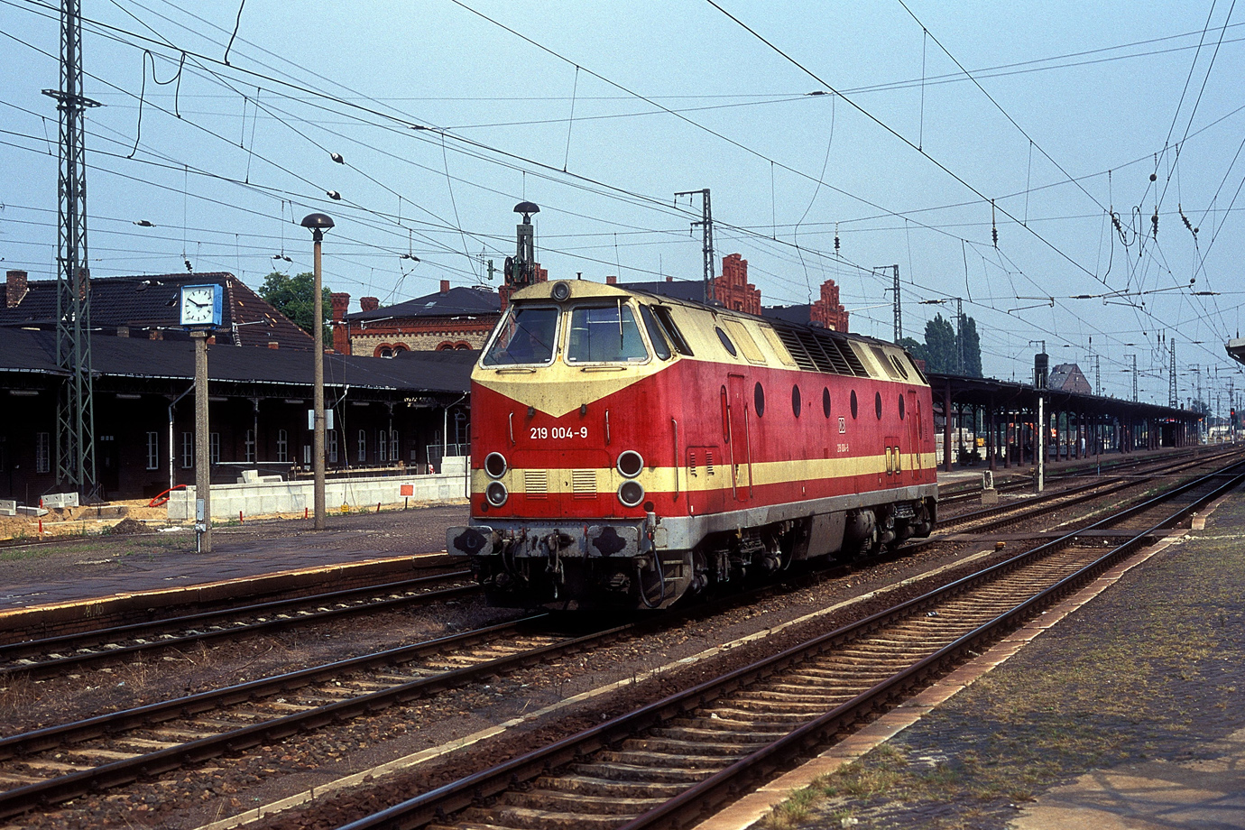 219 004-9